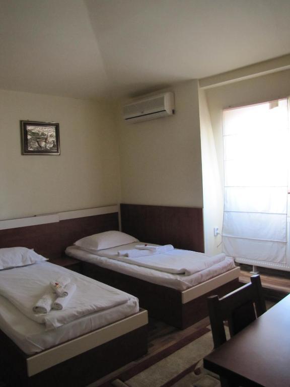 Bistro 29 Hotel Ploiesti Room photo