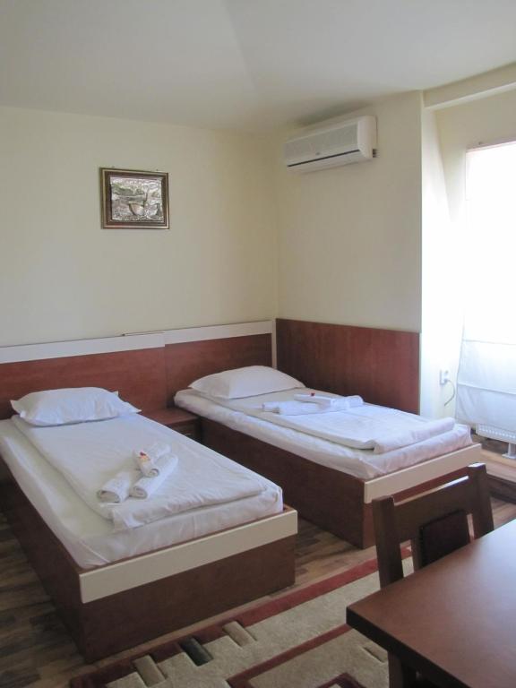Bistro 29 Hotel Ploiesti Room photo